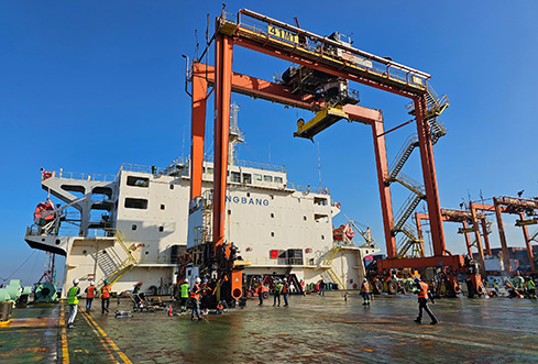 <h4 class="service-title">4 RTG Relocation</h4>